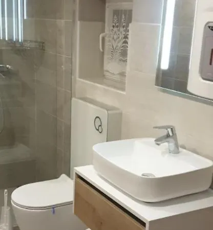 Natura 7 Apartman *