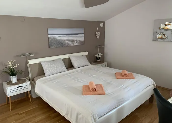 Natura 7 3* 메덜린