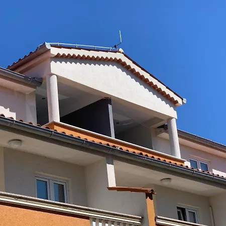 Apartment Natura 7 *